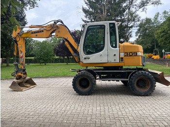 Riteņu ekskavators LIEBHERR