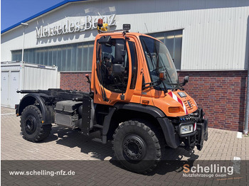 Kravas automašīna UNIMOG U500
