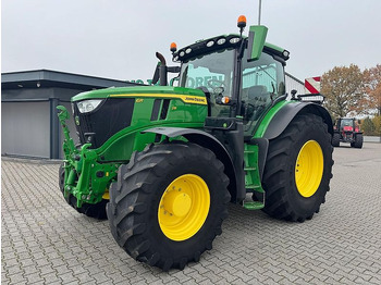 Traktors JOHN DEERE 6R 215