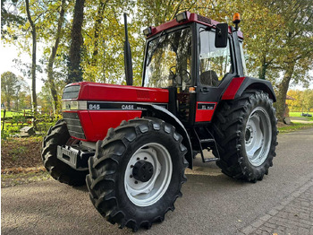Traktors CASE IH 844XL