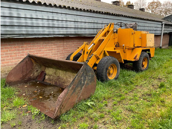 Riteņu iekrāvējs AHLMANN