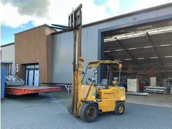 Autokrāvējs CATERPILLAR