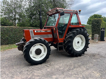 Traktors FIAT 90 series