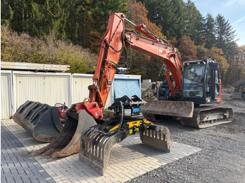 Ekskavators HITACHI ZX135