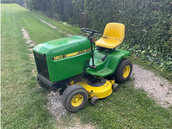 Zāles pļāvējs JOHN DEERE