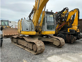 Kāpurķēžu ekskavators NEW HOLLAND
