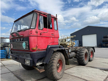 Kravas automašīna GINAF