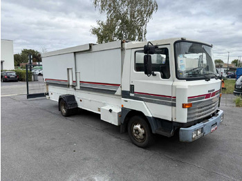 Kravas automašīna NISSAN