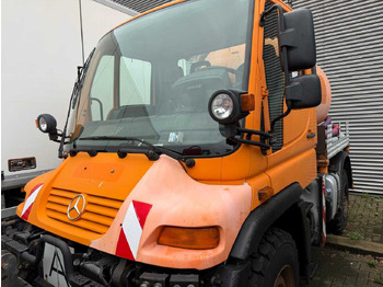 Kravas automašīna UNIMOG U300