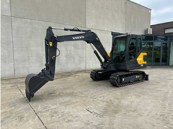Kāpurķēžu ekskavators VOLVO EC55D