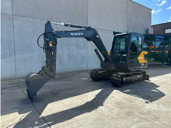 Kāpurķēžu ekskavators VOLVO EC55D