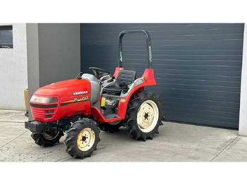 Traktors YANMAR