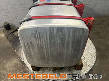 Degvielas tvertne - Kravas automašīna Scania Brandstoftank met steunen 600 liter: foto 4