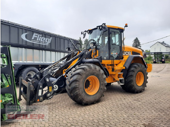Riteņu iekrāvējs JCB 435S