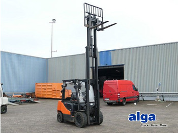 Dīzeļiekrāvējs DOOSAN