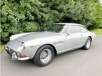 Vieglā automašīna FERRARI
