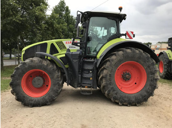 Traktors CLAAS Axion 920