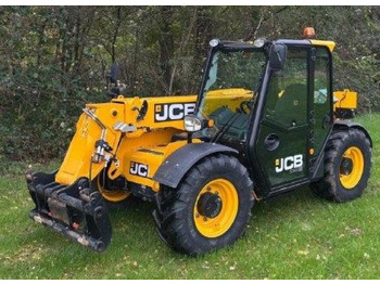 Teleskopiskais iekrāvējs JCB