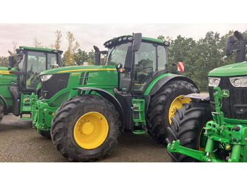 Traktors JOHN DEERE 6230R