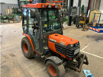 Komunālais traktors KUBOTA