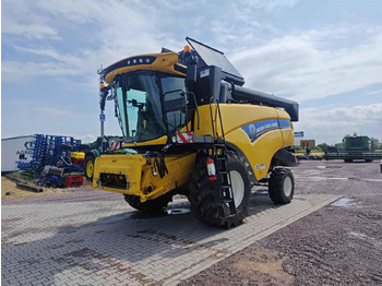 Labības kombains NEW HOLLAND CX series