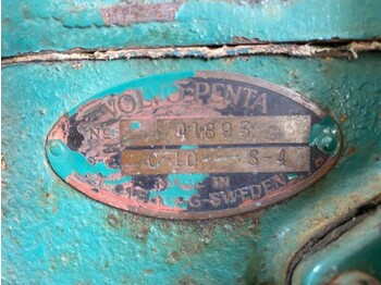 Dzinējs Volvo Penta C-10 Marine 10 PK Benzine motor met keerkoppeling: foto 4