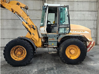 Riteņu iekrāvējs Liebherr L514: foto 5