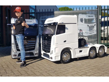 Vilcējs Scania 770ST V8 NGS SCANIA S770: foto 2 Vilcējs Scania 770ST V8 NGS SCANIA S770: foto 2