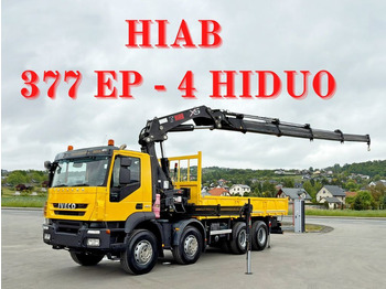 Kravas auto ar manipulatoru IVECO Trakker
