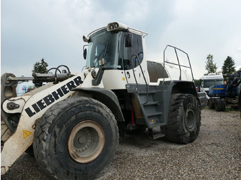 Riteņu iekrāvējs Liebherr L 576: foto 4