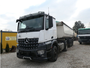Vilcējs MERCEDES-BENZ Arocs