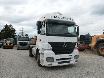 Vilcējs MERCEDES-BENZ Axor 1843