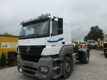 Vilcējs MERCEDES-BENZ Axor 1843