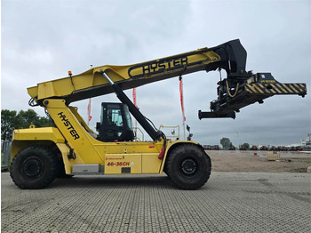 Sānu konteineru krāvējs HYSTER