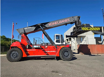 Sānu konteineru krāvējs KONECRANES