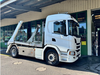 Būvgružu konteineru vedējs SCANIA G 360