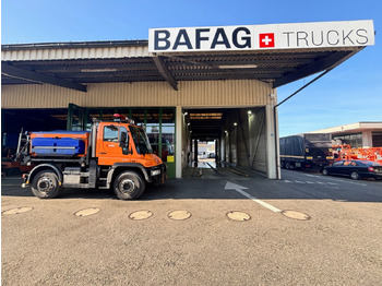 Kravas automašīna pašizgāzējs UNIMOG U400: foto 2