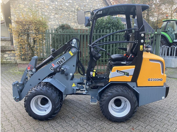 Mini iekrāvējs GIANT