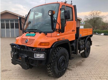 Bortu kravas automašīna/ Platforma UNIMOG U400