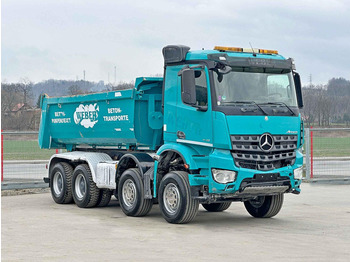 Kravas automašīna pašizgāzējs MERCEDES-BENZ Arocs 4142