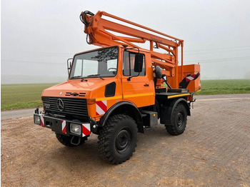 Kravas automašīna UNIMOG