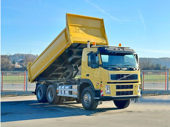 Kravas automašīna pašizgāzējs VOLVO FM 440