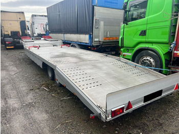 Puspiekabe autovedējs