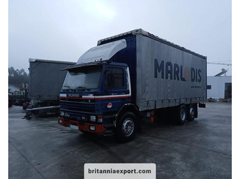 Kravas automašīna ar tentu SCANIA P93