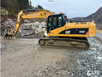 Ekskavators CATERPILLAR 323D