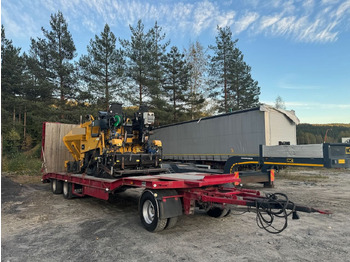 Asfalta klājējs CATERPILLAR AP300