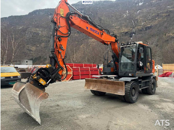 Riteņu iekrāvējs DOOSAN DX165W