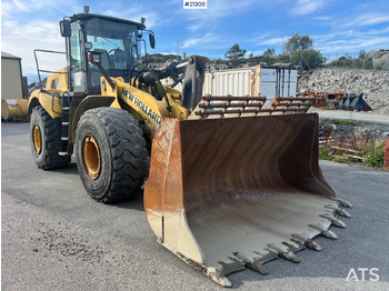 Riteņu iekrāvējs NEW HOLLAND W270