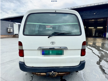Kravas mikroautobuss Toyota Hiace: foto 4