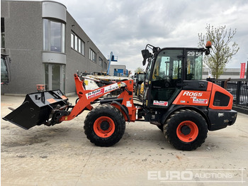 Riteņu iekrāvējs KUBOTA R065